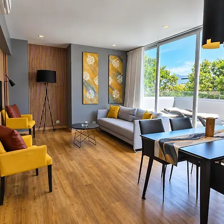 Turisticos Paraiso Apartahotel Funchal (Madeira)