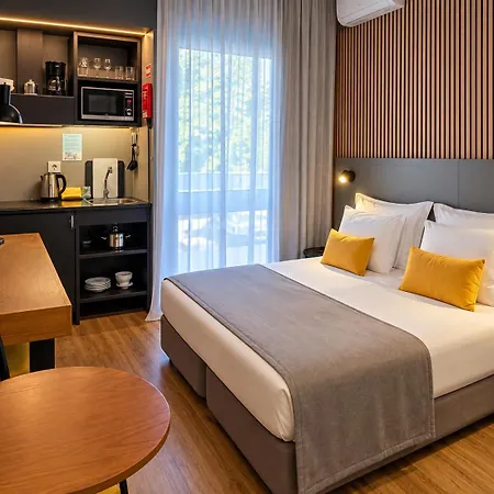 Turisticos Paraiso Aparthotel 4*
