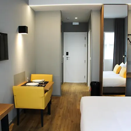 Turisticos Paraiso 4* فونشال