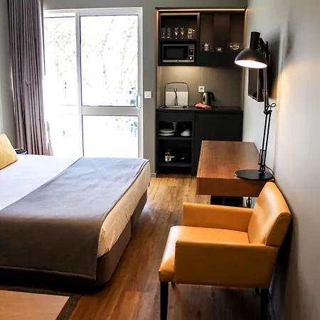 아파르타멘토 투리스티코스 파라이소 3*